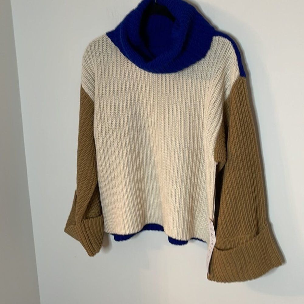New with tag lumiere sweater